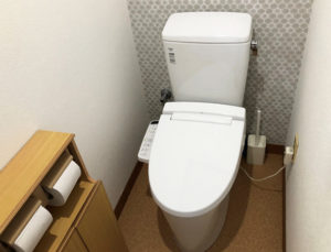 鹿児島市のトイレリフォーム施工事例｜F様｜リクシル「アメージュZ」省スペースでお手入れらくらく【リビングプラザ滝の神】鹿児島市・リフォーム・塗装・外構・造園