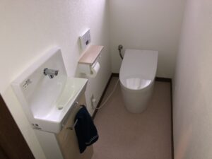 日置市のトイレリフォーム施工事例　｜Y様邸｜　　【リビングプラザ滝の神】鹿児島市・姶良市・日置市・リフォーム・塗装・外構・造園