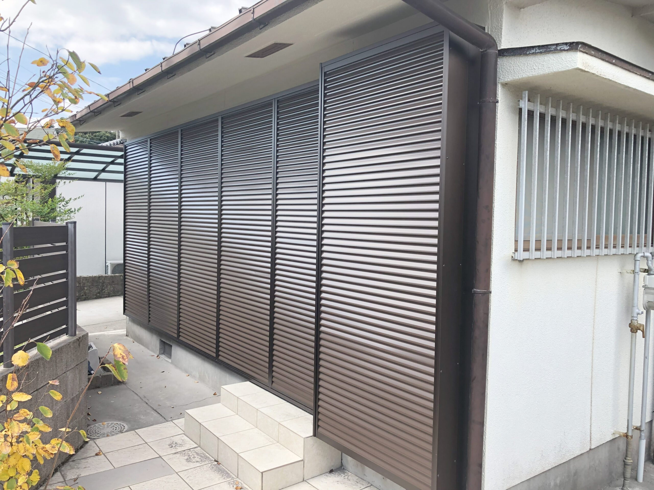 鹿児島市 雨戸取替工事 施工事例 ｜K様邸｜【リビングプラザ滝の神】鹿児島市・姶良市・日置市・リフォーム・塗装・外構・造園｜施工事例｜鹿児島市 ...