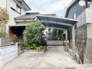 鹿児島市・カーポート取替工事・S様邸施工例【鹿児島市・姶良市・伊集院・リフォーム・リノベーション・外壁塗装・屋根塗装・ガーデン・エクステリア・外構・造園】リビングプラザ滝の神