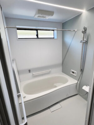 姶良市　浴室リフォーム工事　Ｆ様邸施工事例【鹿児島市・姶良市・伊集院・リフォーム・リノベーション・外壁塗装・屋根塗装・ガーデン・エクステリア・外構・造園】リビングプラザ滝の神