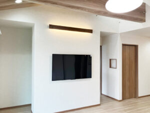 姶良市　リノベーション・壁掛けテレビ設置工事　Ｆ様邸施工事例【鹿児島市・姶良市・伊集院・リフォーム・リノベーション・外壁塗装・屋根塗装・ガーデン・エクステリア・外構・造園】リビングプラザ滝の神