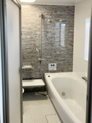 姶良市　浴室リフォーム工事　Ｆ様邸施工事例【鹿児島市・姶良市・伊集院・リフォーム・リノベーション・外壁塗装・屋根塗装・ガーデン・エクステリア・外構・造園】リビングプラザ滝の神