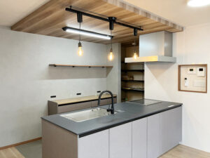 姶良市　キッチンリフォーム工事　Ｆ様邸施工事例【鹿児島市・姶良市・伊集院・リフォーム・リノベーション・外壁塗装・屋根塗装・ガーデン・エクステリア・外構・造園】リビングプラザ滝の神