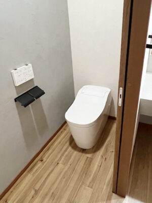 姶良市　トイレリフォーム工事　Ｆ様邸施工事例【鹿児島市・姶良市・伊集院・リフォーム・リノベーション・外壁塗装・屋根塗装・ガーデン・エクステリア・外構・造園】リビングプラザ滝の神