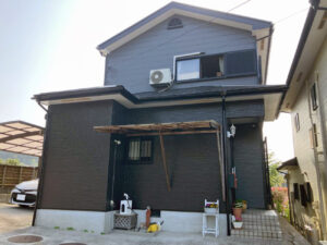 鹿児島市　外壁塗装・屋根葺き替え工事　施工事例　｜Ｙ様邸｜【鹿児島市・姶良市・伊集院・リフォーム・リノベーション・外壁塗装・屋根塗装・ガーデン・エクステリア・外構・造園】リビングプラザ滝の神
